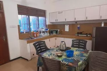 ペンション Mealanie S House