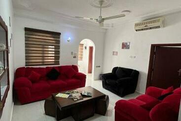 هاستل Desert Moon