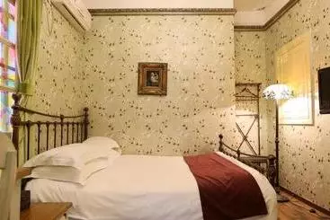 Hotel 100-year Old Red Brick Villa - Xiamen