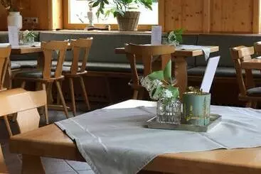 Aamiaismajoitus (B&B) Pension „alte Straßenmeisterei „