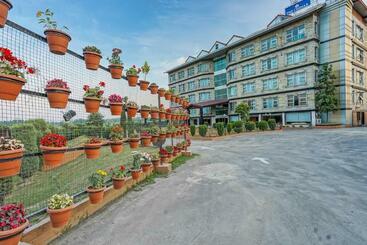 ホテル The Chinar Resort & Spa, Srinagar