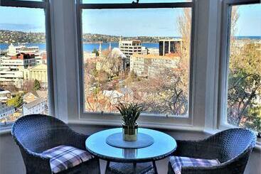 Hostel Work Stay At 123