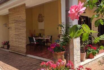 아파트호텔 Casa Mimosa Holiday Room