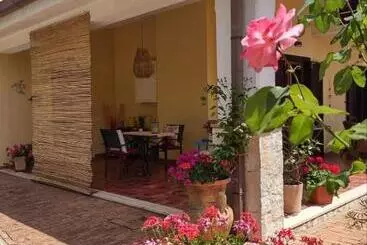 Huoneistohotelli Casa Mimosa Holiday Room