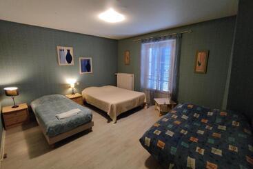 Отель Aux Trois Rois