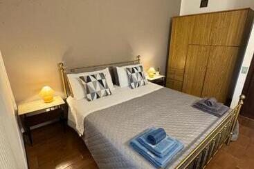 بنسيون La Vecchia Cascina Rossa