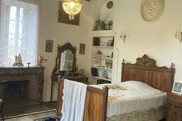 Bed and Breakfast Château De Swann