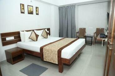 Staymaker Hotel North Face