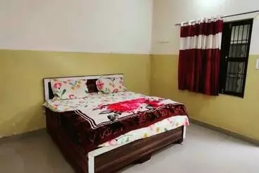 Hôtel Oyo 93311 Relax Inn Residency