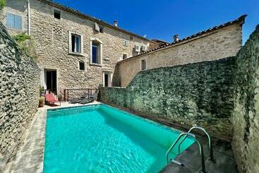 بنسيون La Villa 1777