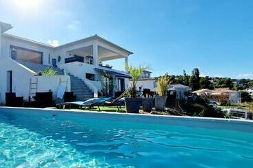 דירות לתיירים Villa Bistinetti Rez De Villa Tout Confort Avec Piscine