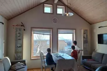 Tourist flats Spacious Family Friendly Apartment With A Cozy Loft And Big Garden