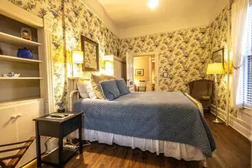 ホテル 1898 Waverly Inn