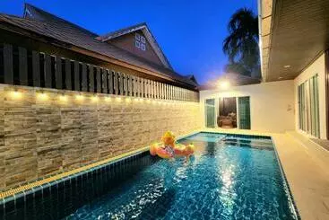 Apartaments turístics Oppa Pool Villa B