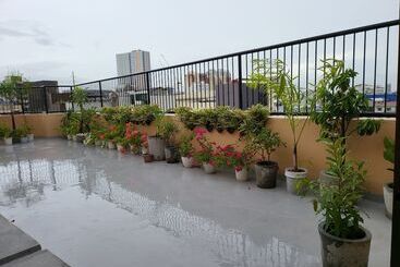 Albergue Urbanview At Evangelista Street Makati