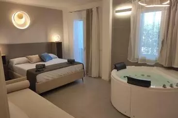 Pensiune Live Home Rooms