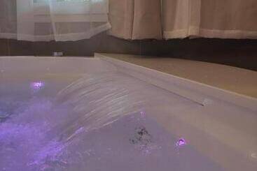 Pensiune Live Home Rooms