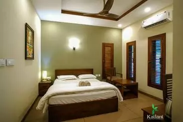 Kailani Beach Resort