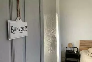 Appartamenti turistici Maison Chaleureuse En Drome Autoroute   Viarhona   Jacuzzi En Supplément Sur Réservation