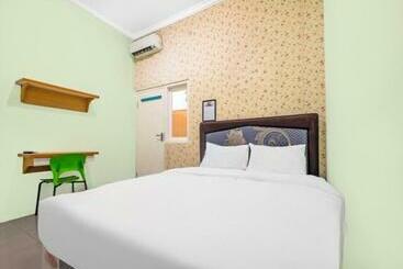 پانسیون Cathaleya Guest House