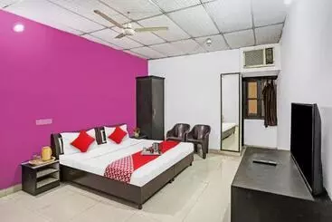 Hotel Flagship 92707 Mahi