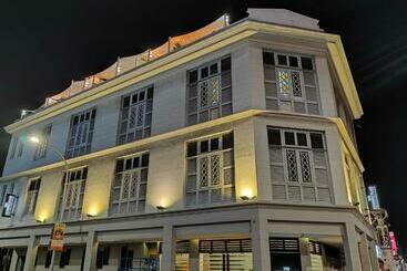 هتل The Assembly Place, A Co Living At Mayo