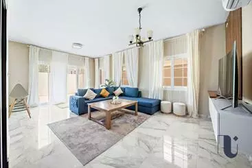 Turistihuoneistot Nazeel  Alwaha Villa