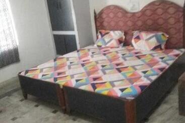 Spot On Hotel Aashirwad