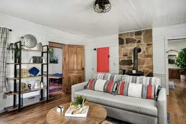 ツーリストアパートメント River Access W Hot Tub, Grill, Wifi, & Fire Pit!