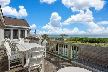 ツーリストアパートメント 6120 Yankee Clipper Oceanfront Pool Hot Tub