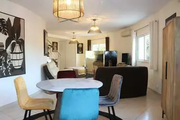 Turist apartmanları Appartement 50 M2 Avec Parking Gratuit Sur Place