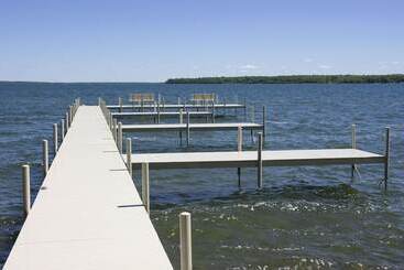 فندق Trappers Landing Lodge