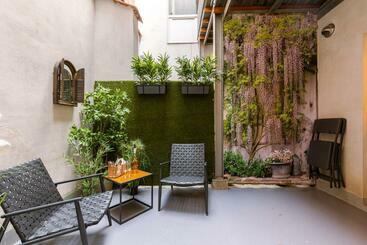 شقق خاصة سياحية Authentic Apartment In The Heart Of Antwerp