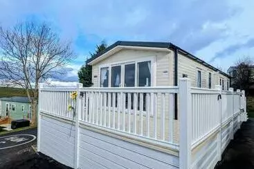 ツーリストアパートメント 3 Bedroom Superior Caravan