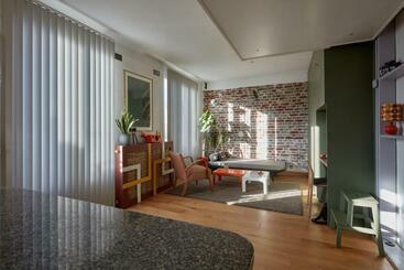 ツーリストアパートメント Studio Loft Design 70 S