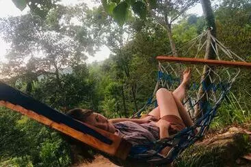 ツーリストアパートメント Little Wood Villa And Retreats Doluwa