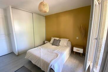 Turist apartmanları Centre Ville, Parking Privé