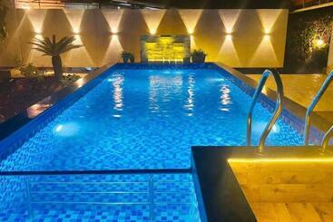 Apartamenty turystyczne Blue Lagoon 3bhk Pool Villa Lonavala