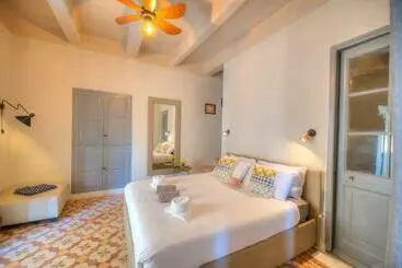 Turistihuoneistot Charming & Traditional Flat In City Center Esch1 2