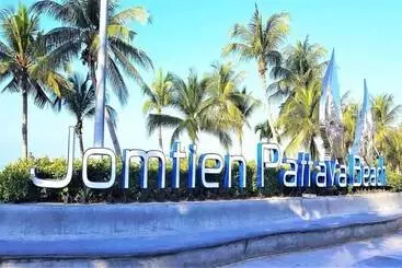 Turistihuoneistot Jomtien Beach Condo   Studio Close To The Beach