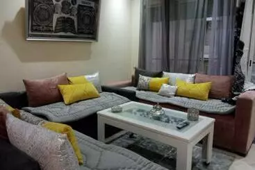 آپارتمان‌های توریست‌ها Tres Belle Appartement à Louer Sur Bouznika Avec Piscine