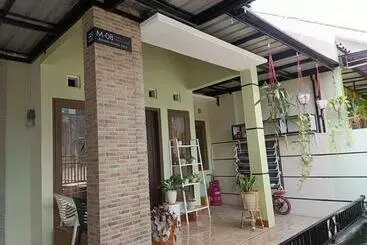 Turistlejligheder Emmir Homestay