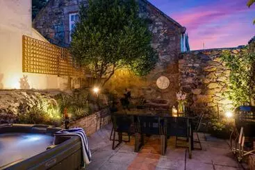 ツーリストアパートメント Tregurno