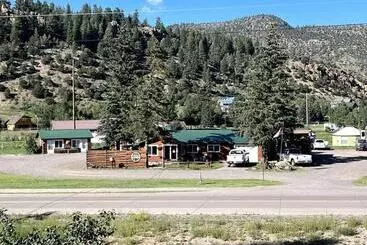 Turistihuoneistot Cozy Cabin #6 At Aspen Ridge Cabins