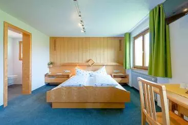 ベッドアンドブレックファースト Haus Furka