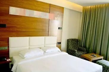 Hotel Rk Residency