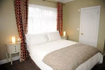 The Yellow House B&b