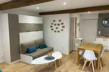 Turistlejligheder Le Cocon Blanc: T2 Centre Ax Neuf Et équipé 8 Pers