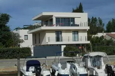 ツーリストアパートメント Superbe Villa Vue Mer 4 Etoiles 10 Couchages Piscine Chauffe