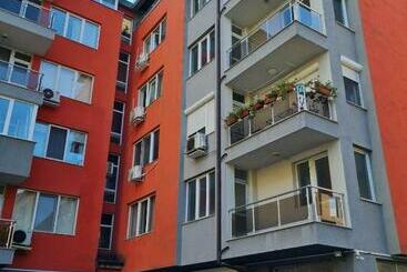 游客公寓 натали